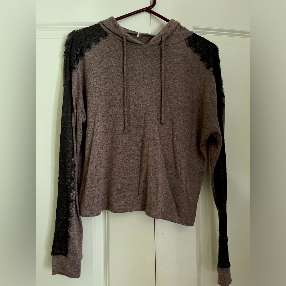 long sleeve purple pullover with hood and lace on sleeves, size medium/large